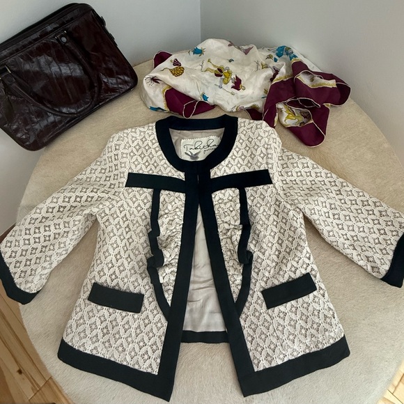 Anthropologie Tabitha Women's Black and Cream Blazer - Picture 6 of 8